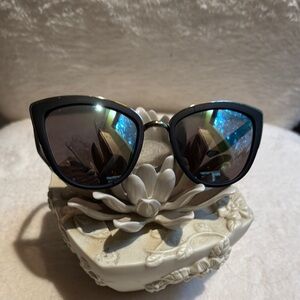 Stylish Black Sunglasses